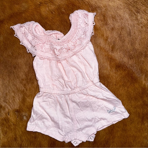 9-12M Rompers - Picture 8 of 9